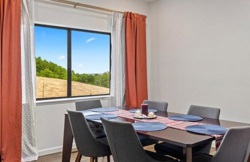 Mid-Mod Hilltop Retreat Views & Local Wildlife - Foto 6