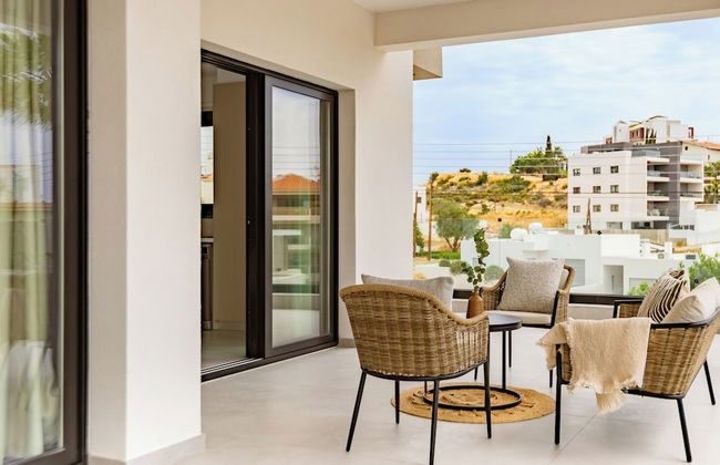 Sanders Eduardovich Limassol - Foto 33