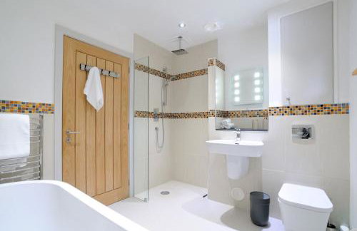 Tom's Lodge - Foto 17