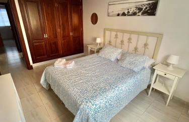 Apartamento a pie de playa con una amplia terraza - Foto 8