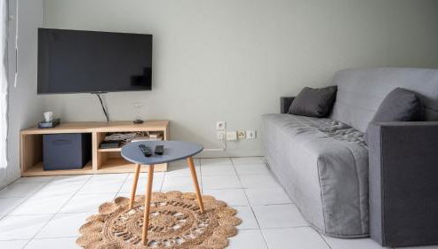 L'Airbusien - Terrasse et parking - Airbus à coté - Foto 3