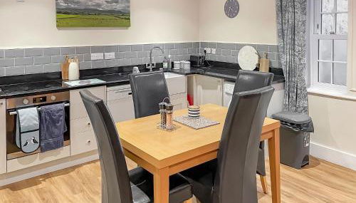 The West Wing - Photo 2