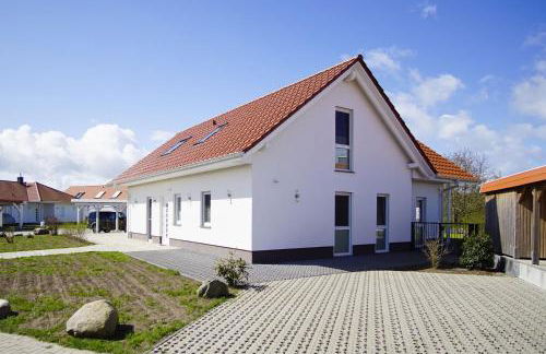Ferienhaus Pfingstrose Haus - Kamin, Terrasse, Garten - Foto 27