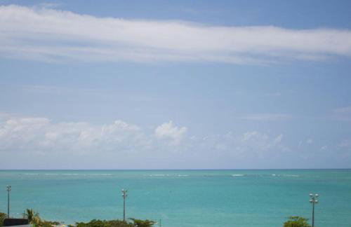 NA BEIRA MAR DE PAJUCARA- EDIF NEO- APARTAMENTO QUARTO E SALA- TEM VARANDA - VISTA LATERAL DO MAR- RUA JULIO PLECH FILHO 60 ESQUINA COM AVENIDA DOUTOR ANTONIO GOUVEIA - CONSUMO ELETRICO É PAGO No CKECK-OUT 1KWH É 1,35 REIAS - Foto 36