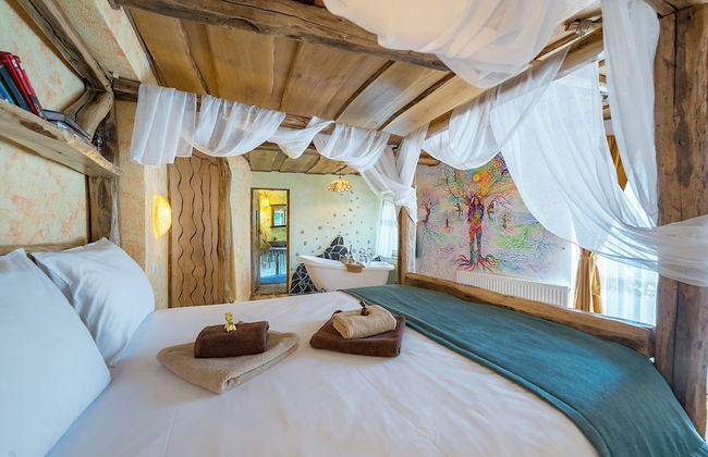 Viewtopia - The Secret Land - Photo 28