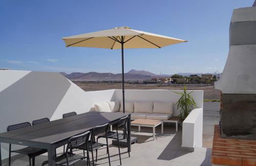 Casa Fuerteremote - new and modern house with office & pool in Corralejo - Foto 4