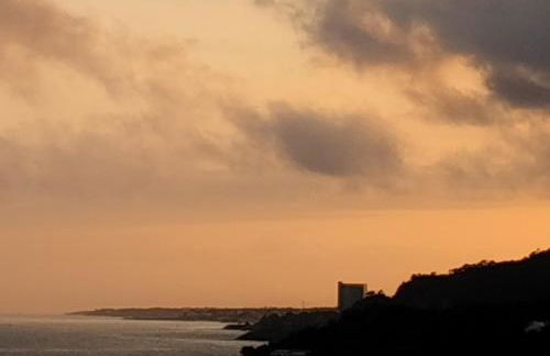 Apartamento con terraza, vistas playa y montaña - Foto 53