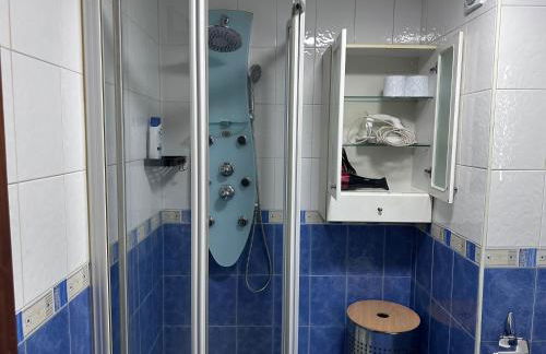 Acogedor Apartamento con vistas a la Catedral y parking - Foto 16