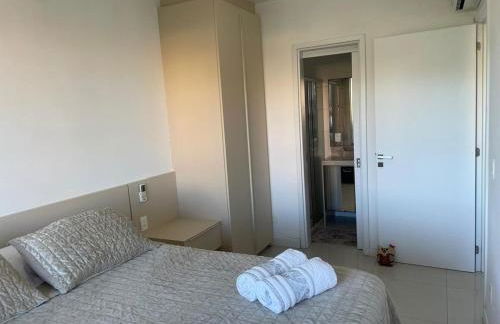 Apt Pé na Areia Floripa - Praia dos Açores - Churrasqueira na Varanda e Piscina - Foto 44