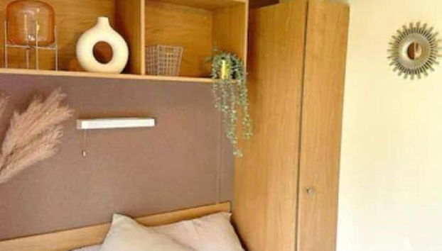 Harwich - Caravan - Sleeps 10 - Garden - Pool - Foto 4, Habitación