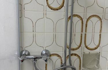 Laras voll ausgestattete Gartenwohnung mit WLAN und TV - Foto 32