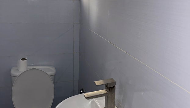 Beach Side Shortlet Apartment Lekki - Foto 5, Baño