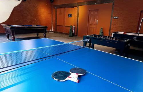 The West Wing at Eriviat Hall Hot Tub - Photo 38