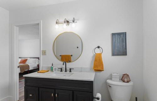 Serene Palmer Home Walk to Downtown and Riverfront! - Foto 20