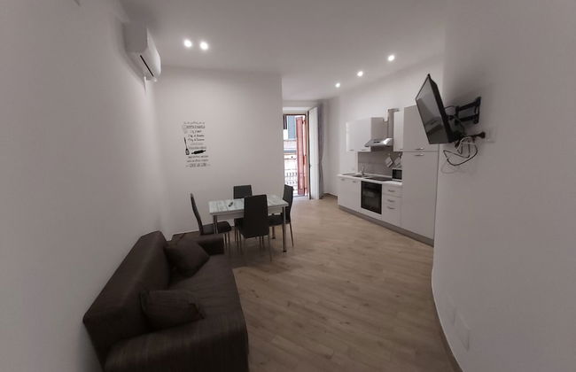 Dormire a Napoli Centro Holiday House - Foto 21