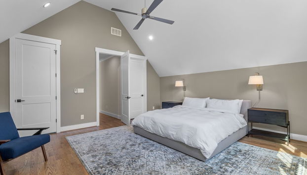 East Lake Home - Photo 2, Room