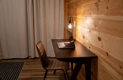 The Wilderness Cabin - Shenandoah Getaway - HotTub, Arcade, RiverAccess - Foto 4