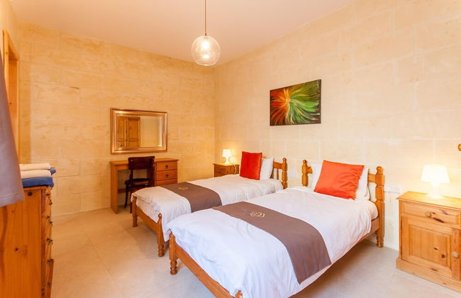 Naduri Beautiful Gozitan Villa Pool - Foto 15