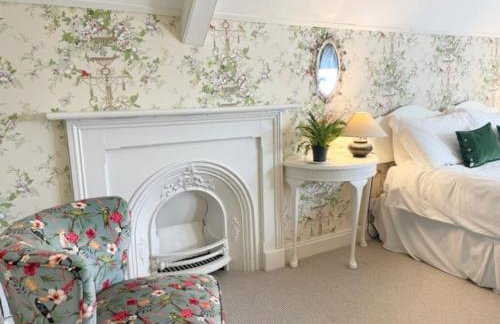 Welcome to Hazelwood, The Mount Somerton Apartment - modern and fully equipped, Private off-street parking, Near Glastonbury Tor, The spectacular Wells Cathedral, Stourhead, Sherborne Abbey, Millfield School, Clark's Village - Foto 11