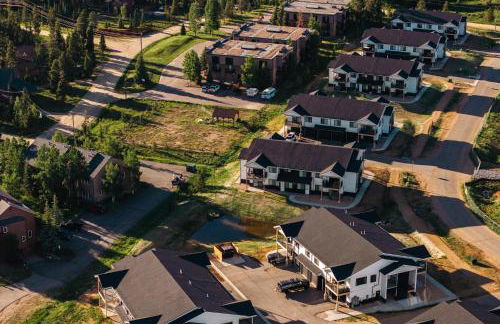 New Luxe Condo - Hot Tub - Minutes to WP! - Fraser - Foto 37