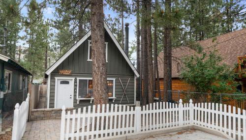 Shady Pine Cottage - This adorable cabin is the perfect getaway for your next stop in the mountains! - Foto 4