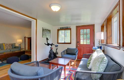 Woodstock Getaway with Hot Tub about 2 Mi to Dtwn! - Foto 32