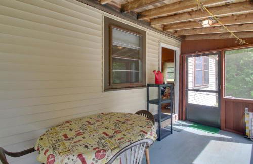 The Acres Panther Pond Cabin with Beach and Dock! - Foto 20