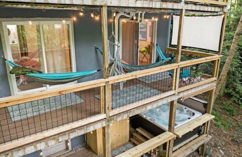 Cozy Mountain Chalet With Hot Tub Outdoor Movie Screen And Fire Place - Foto 12