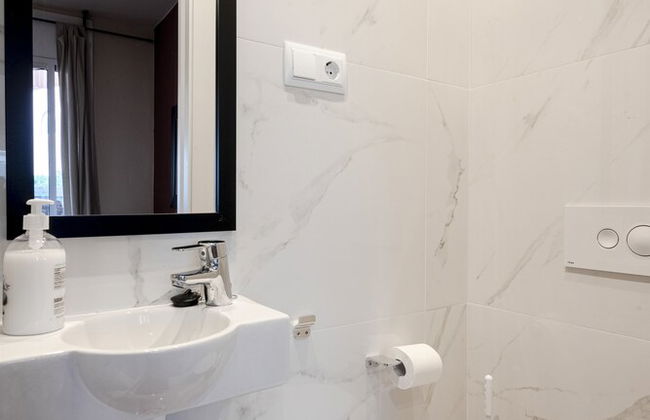 Comfortable 3BR Apartment Close to Placa Espana and Sants Station - Foto 25