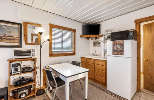 Cozy Riverfront Cabin in Decatur Ideal for Fishing Hunting Relaxation - Foto 7