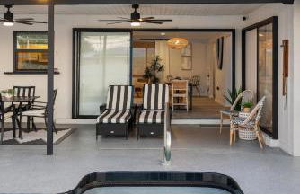 Stylish coastal retreat with Heated Saltwater pool - Foto 62