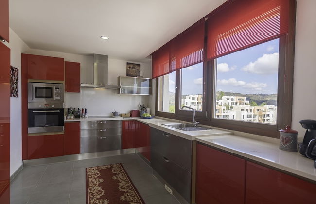 Great Penthouse Near Beach - Photo 8