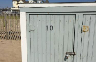 3BR Beautiful Remodeled Victorian w/ Beach Locker - Foto 31