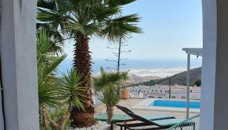 CASA JAN with pool, mountain and sea views. - Foto 1