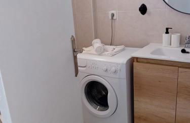 Studio with pool and sunrise view at 10 min beach walk - Foto 23