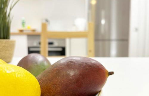 Rastro, Plaza Mayor and Madrid Río - Photo 2