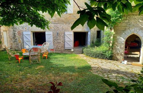 Maison du XVème au cœur du village médiéval - Foto 3