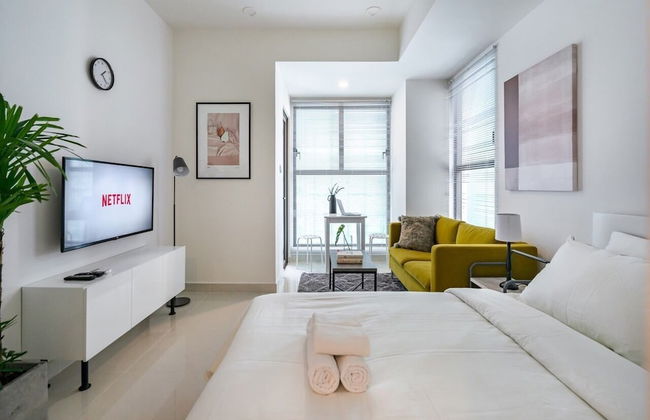 Saigon Royal Apartment - MM Home - Photo 11