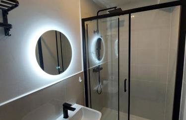 Bankwell street Two Bedroom -Apartment with parking - Foto 3