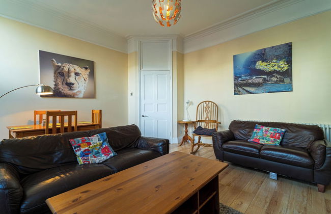 Stylish 2Bed Steps from Iconic Waterloo - Photo 20