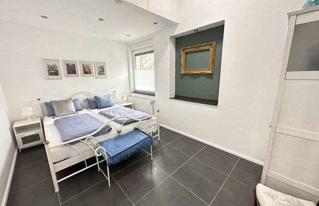 Milan Modern Retreat - Photo 4