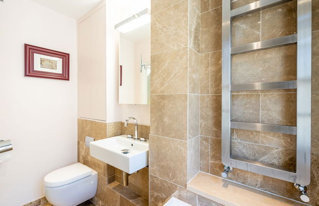 Murphys House - 3 bed Luxury Central Townhouse - Photo 35