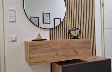 Luxsuite Still und Komfort 1 Balkon Grill TV-75 Zoll - Foto 8