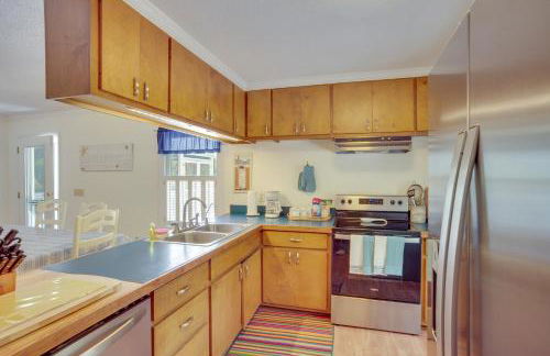 Near Edisto Beach State Park Home with Lanais! - Foto 12