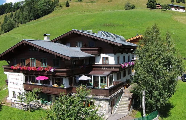 Large Apartment in Maria Alm With Terrace - Foto 13