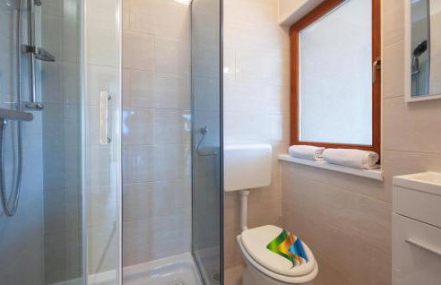 Beautiful Apartment In Labin - Photo 32