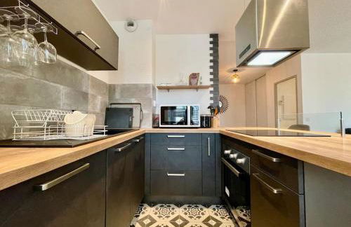 147 - Vue Cité Médiévale et Parking - Foto 16