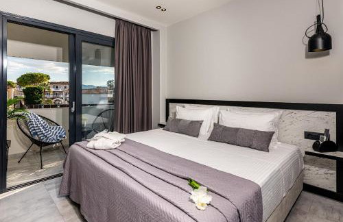 Moon Boutique Hotel - Ultra Luxury Suites with Pool, Perfect for Fun and Relaxation By Villa Mana Gers - Photo 37