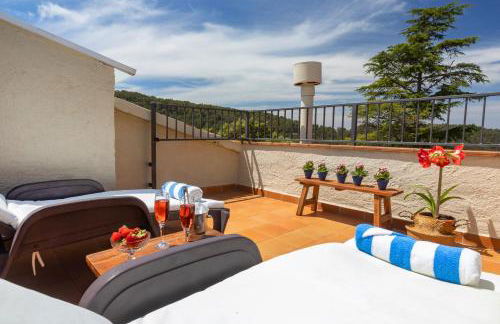 21 Sleeps Private Pool Villa & BBQ Near Barcelona - Foto 73