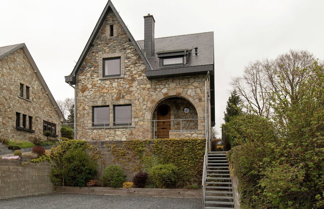 Spacious Holiday Home in Grand-halleux Near Vielsalm - Photo 1
